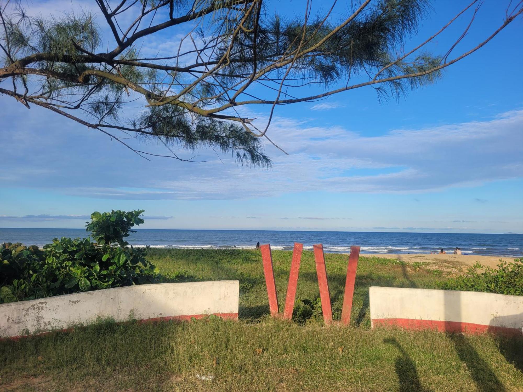 Casa Grande e confortável Piscina e área Gourmet em Cabo Frio Unamar Tamoios Verão Vermelho Tamoios Verão Vermelho Villa Exterior foto